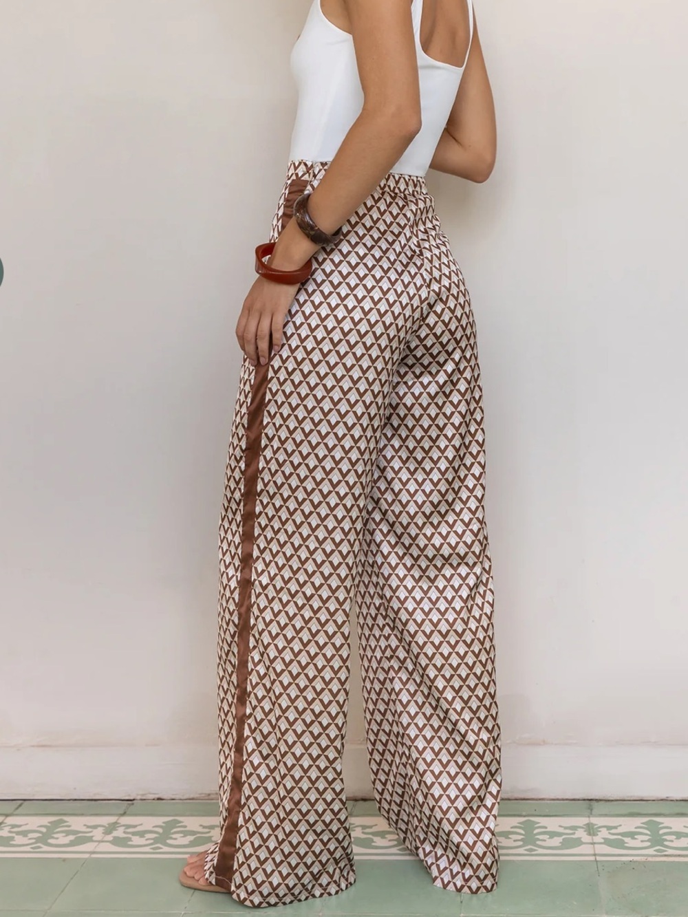 SEVEN WONDERS Milani Satin Pants In Chocolate